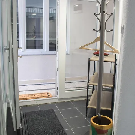 The Quarter - Peaceful Garden In The Old