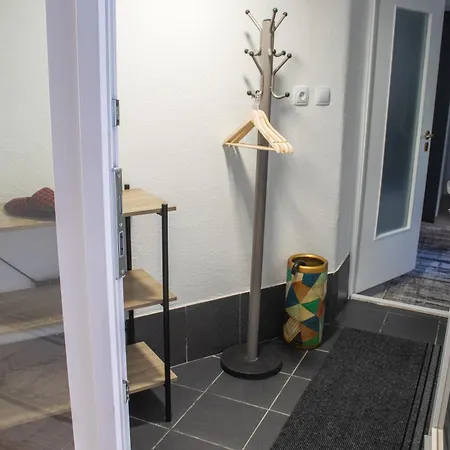 The Quarter - Peaceful Garden In The Old