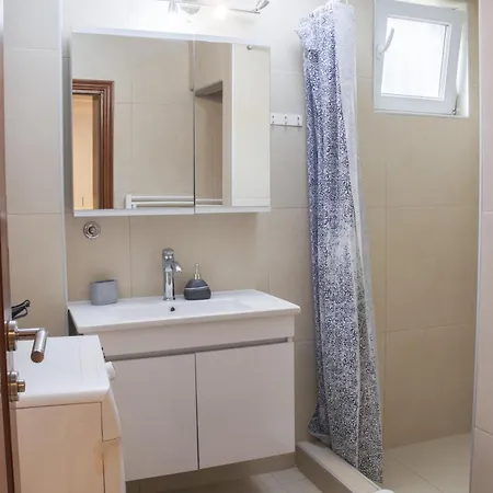 The Quarter - Peaceful Garden In The Old