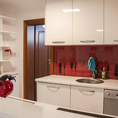 The Quarter - Peaceful Garden In The Old