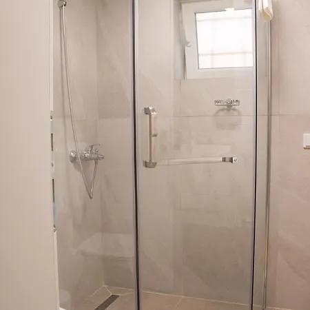 The Quarter - Peaceful Garden In The Old Apartamento