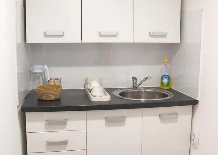 아파트 The Quarter - Peaceful Garden In The Old 사라예보