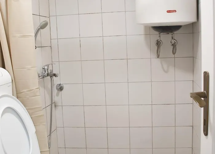 The Quarter - Peaceful Garden In The Old 사라예보